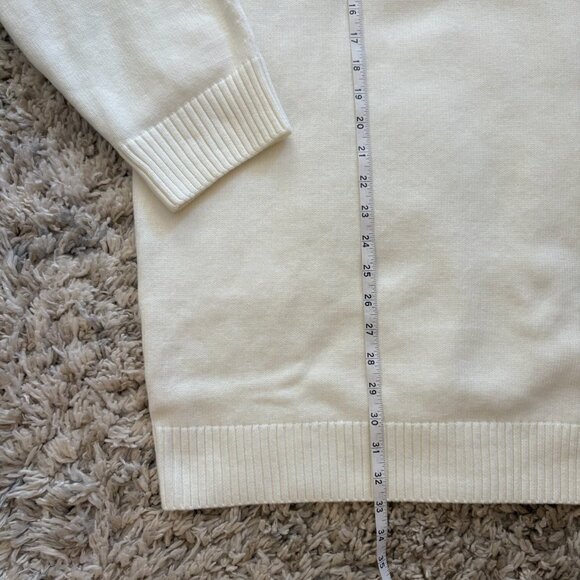 H&M Knit V-Neck Dress - Picture 7 of 8